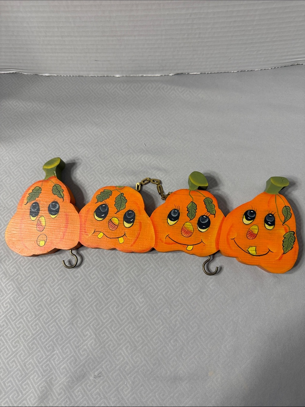 Vtg Handpainted Wooden Pumpkin Wall Hook Rack Anthropomorphic Jack-O-Lanterns
